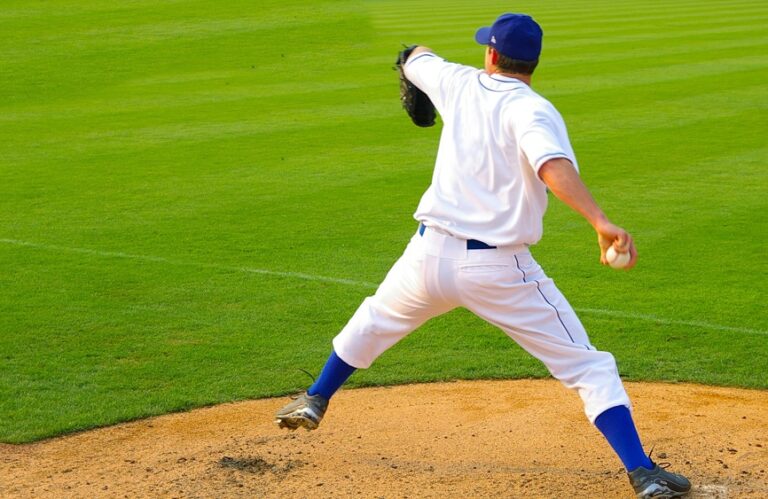 Top 3 Ways To Prevent Back Pain In Baseball Players