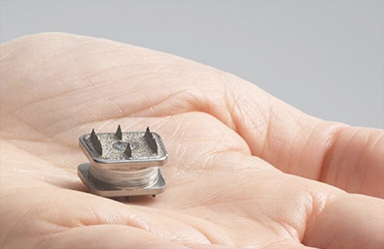 M6-C artificial cervical disc