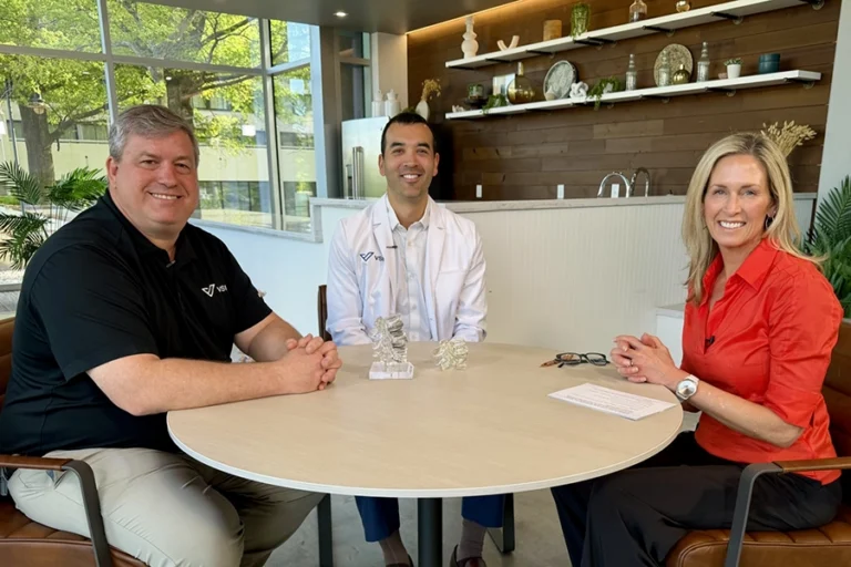 spine surgeon and physical therapist on disc replacement vs spinal fusion